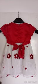 Červeno-bílé šaty - 2