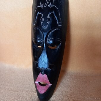 Dřevěná maska z Indonésie - 2
