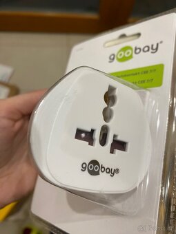 Cestovní adaptér - 2