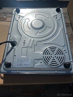 Indukční vařič. - 2