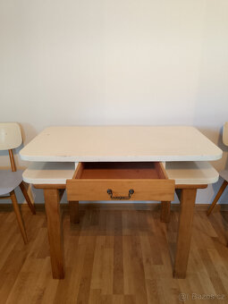 starožitný stůl z masivu - 2