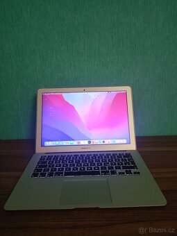 MacBook Air 2017 | i5 • 8GB • 128GB - 2