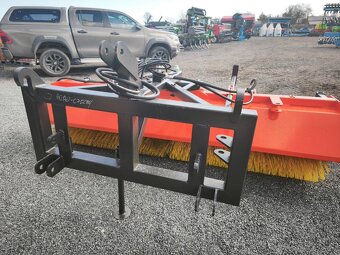 Zametací stroj MT200 - 2