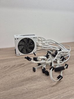 Zdroj Corsair RM850x White 850 W - 2