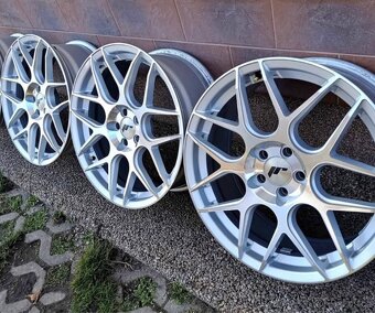 japan racing r18 5x100 - 2