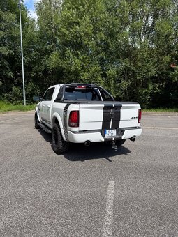 Dodge ram 1500 - 2