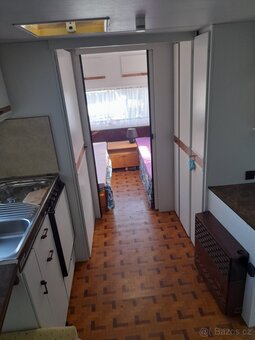 Obytný karavan - 2