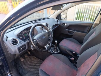 Ford Fiesta 1.2 i - 2