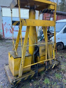 Hydraulická plošina - 2