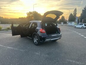 Mercedes GLA 220d 4MATIC 4x4 - 2
