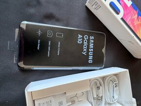 samsung galaxy a10 top stav - viz foto - 2
