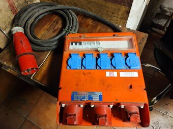Nabízím stavební rozvaděč E.T.I. SK-14137 - 02 - 2