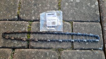Prodám nový řetěz na pilu 0,325 1.5mm 66 16" - 2