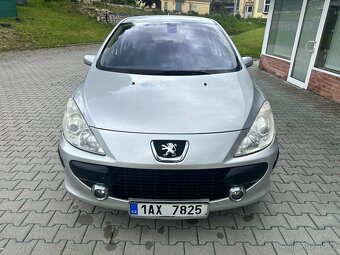 Peugeot 307 Nova technická slušný stav velke android radio - 2