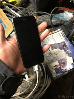 iPhone 7 128G. Baterie 100% - 2