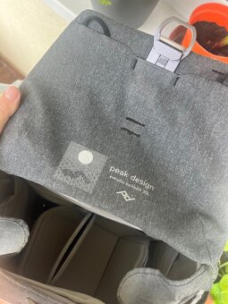 PEAK DESIGN Everyday Backpack 30L v2 - Charcoal - 2