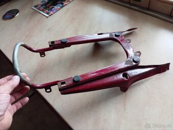 Jawa - podsedlovy rámeček - 2
