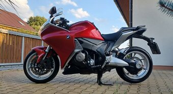 Honda VFR 1200 - 2