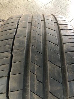 285/40/22 prodám 2ks letních pneu - 2