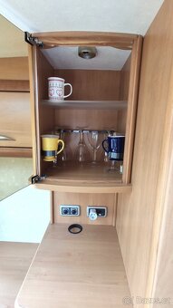 Dvouosý Karavan - 2