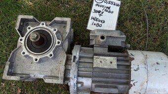 Elektromotor třífázový 380/220V s převodovkou různé - 2