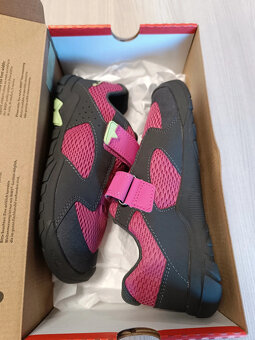 Nove dětské boty superfit vel. 33 - 2