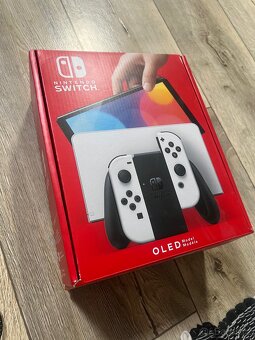 konzole Nintendo Switch - OLED white - 2