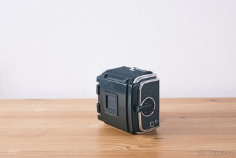 Hasselblad A12 stěna - 2