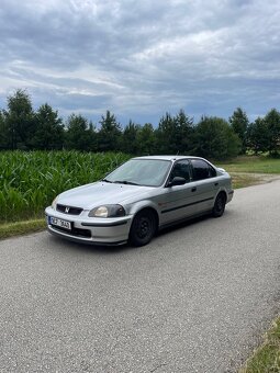 Honda civic 6g sedan - 2