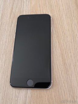 iPhone SE 2022 - 2