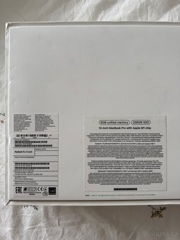 MacBook Pro 13” (M1, 2021) s Touch Barem - 2
