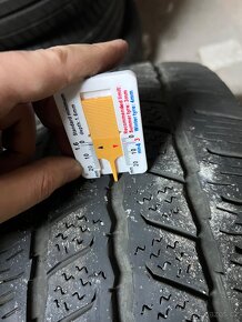 Continental Vancontactwinter 235/65 R 16 C - 2