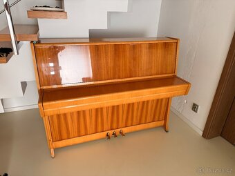 Prodám pianino PETROF - 2