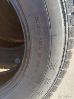 235/65 R16C. Zimní pneu Vraník, Protektor, Cena za sadu - 2