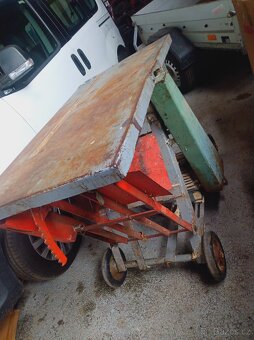 Tovární kolébková pila (cirkulárka) Hop 66 - 2