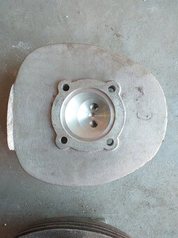 Soutěžní JAWA 350 Banan - 2