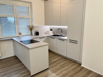 Byt 4+kk 70m2 Zlín centrum po kompletní rekonstrukci - 2