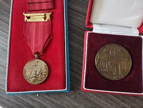 medaile, vyznamenání - 2