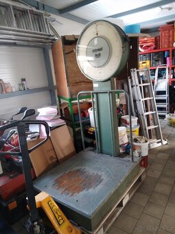 Velká mechanická váha - 2