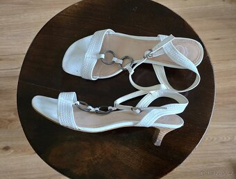 Dámské bílé sandály Esprit, vel. 39 - 2