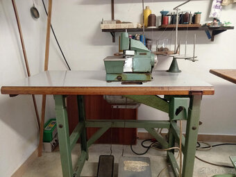 Šicí stroj Overlock - 2