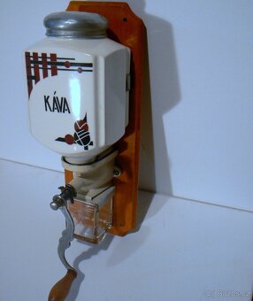 mlýnek na kávu - 2