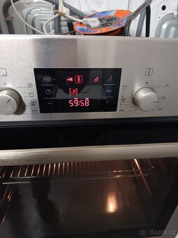 Vestavná trouba Bosch, ZÁRUKA - 2