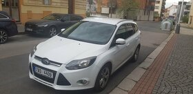 Ford Focus 2.0,  2012, automatic - 2
