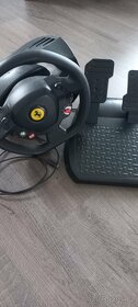 Herní volant a pedály Thrustmaster Ferrari 458 Italia Xbox - 2