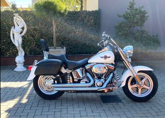 Harley - Davidson, bílý Fat Boy 88´ inch. - 2