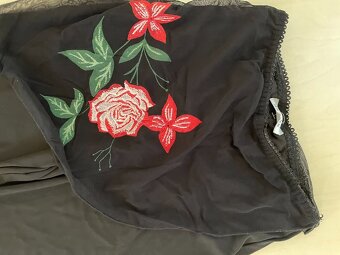 Kraťasy s přehozem s květy, vel S/M, Miss Selfridge - 2