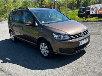 VW Touran 2.0TDi, r.2011, 1.maj., serviska, STK, zimaky - 2