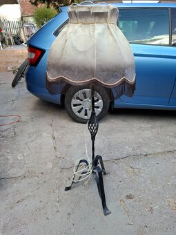 Stojací lampa s kovanou nohou výška 120cm - 2