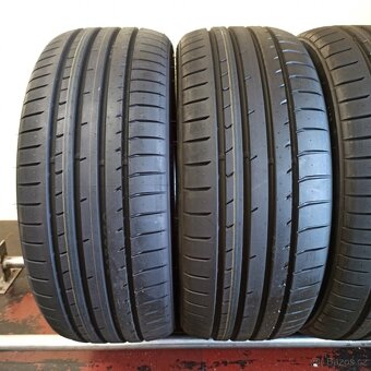 Toyo 215/45 R18 8mm DEMO - 2